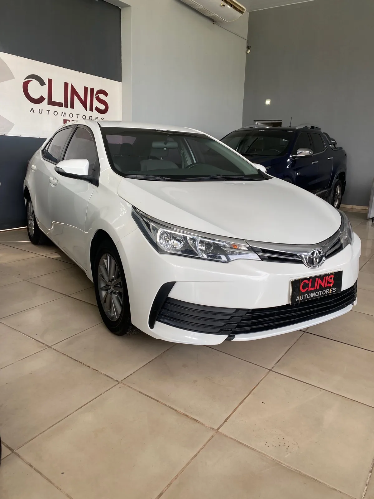 Toyota Corolla XLI CVT — imagen 1 de 8
