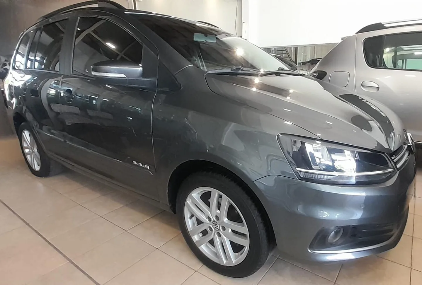 Volkswagen Suran Highline 1.6 — imagen 1 de 4