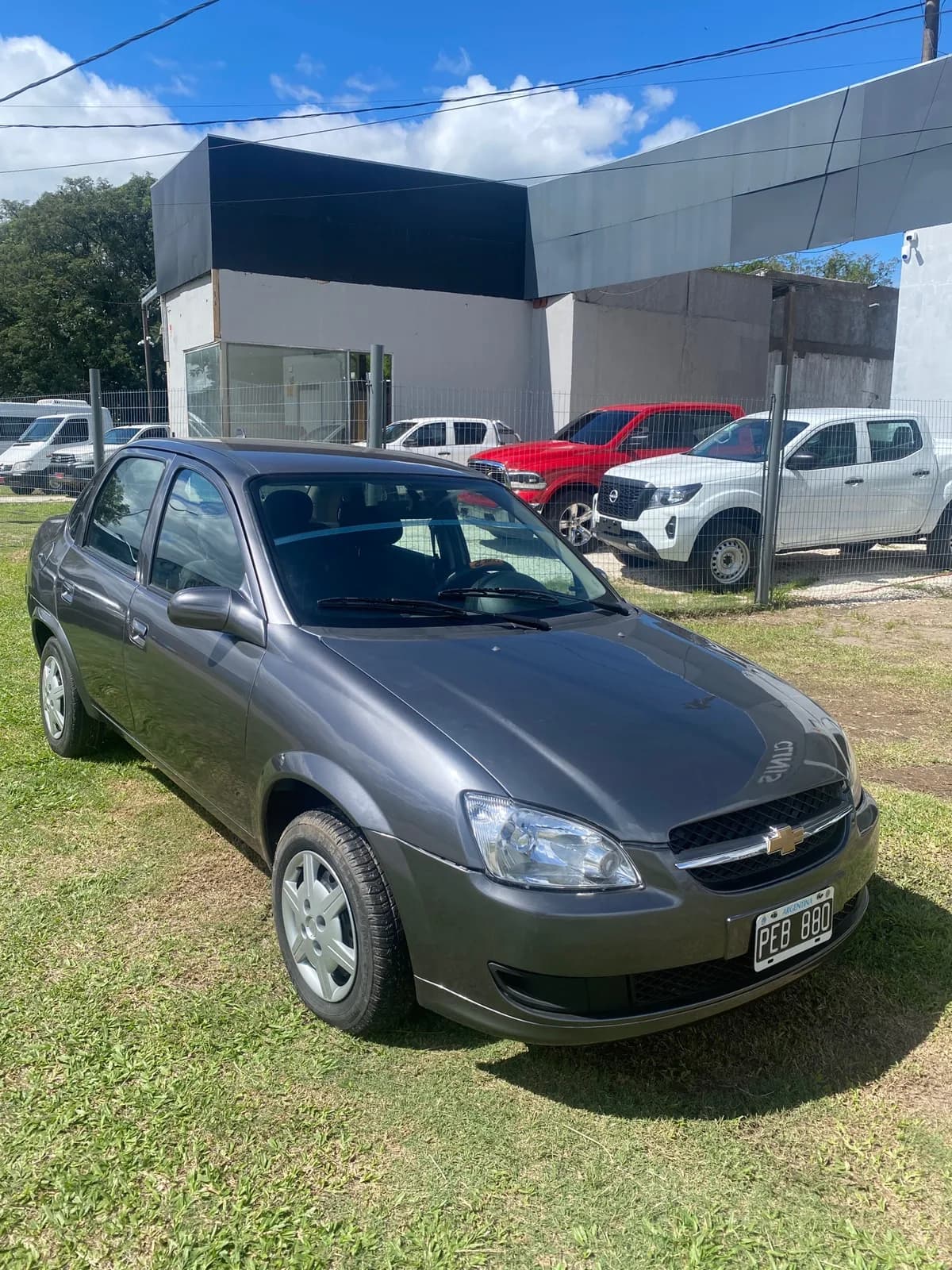 Chevrolet Classic LS AA — imagen 1 de 5